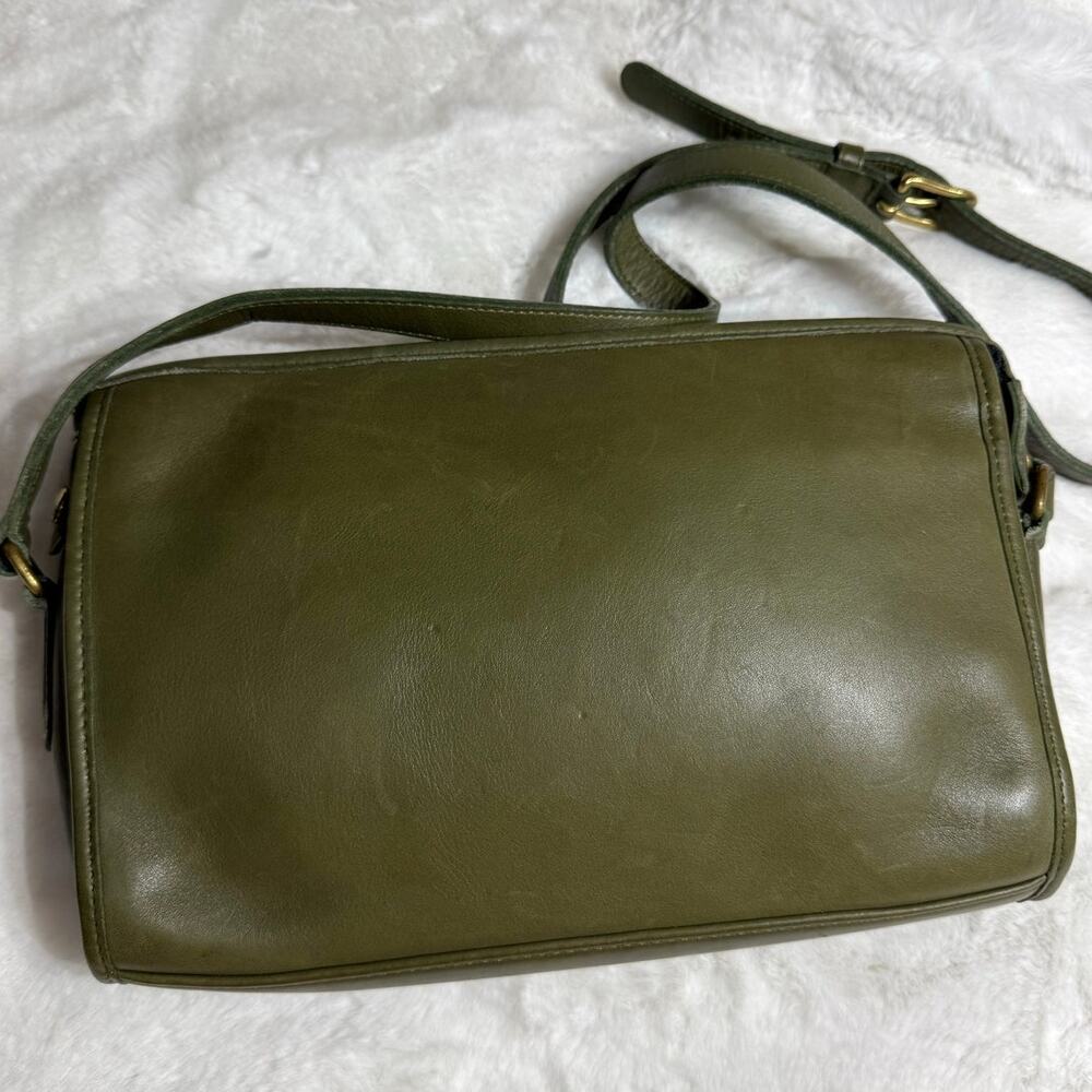 Vintage Coach 9944 Taylor Olive Green Crossbody - Picture 2 of 8